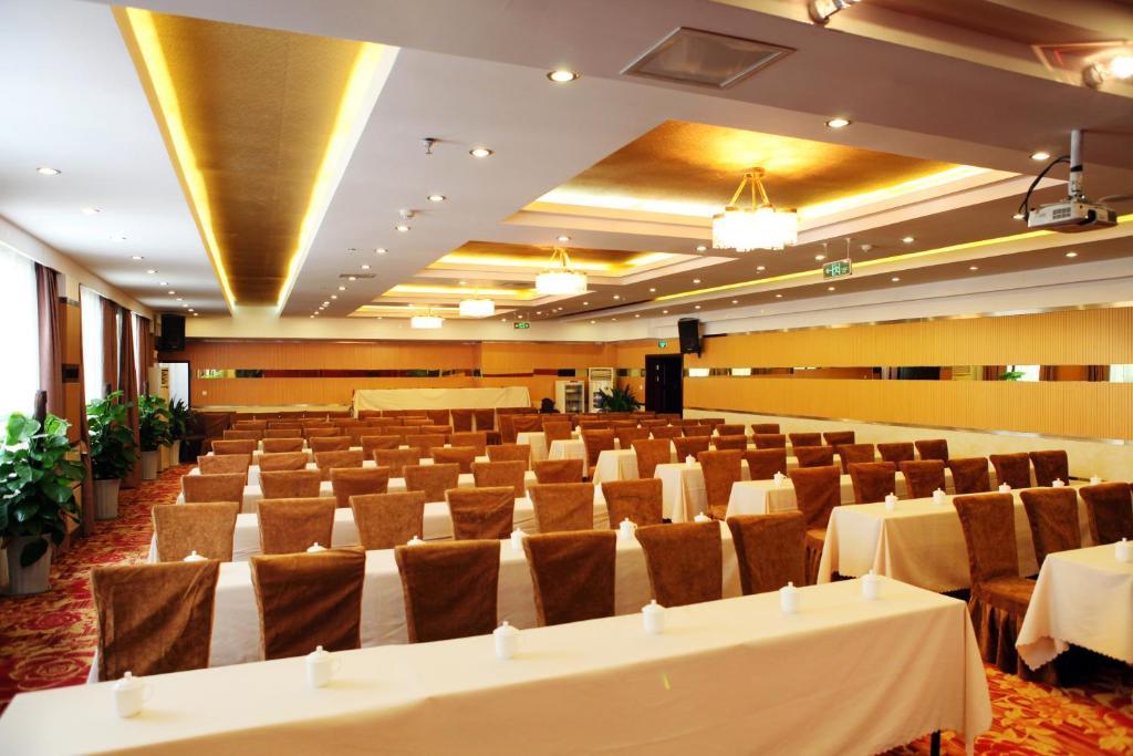 Tianhe Hotel Chengdu Esterno foto